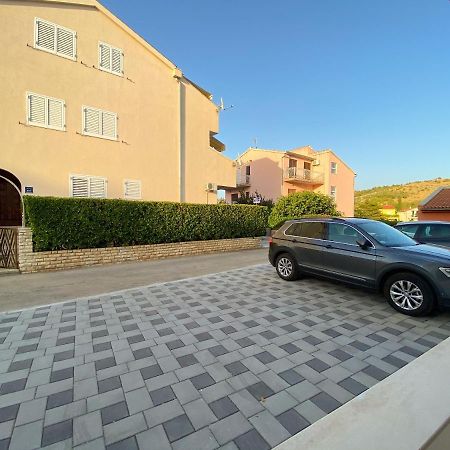 Apartments Pulic Zaboric Bagian luar foto