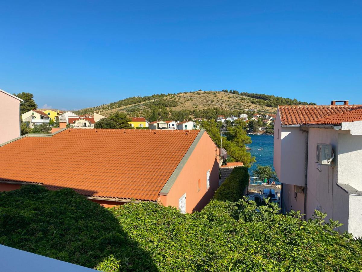 Apartments Pulic Zaboric Bagian luar foto
