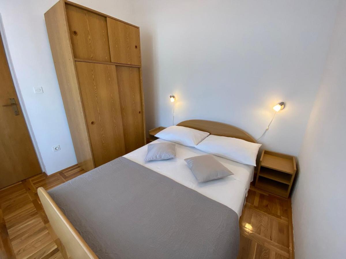Apartments Pulic Zaboric Bagian luar foto