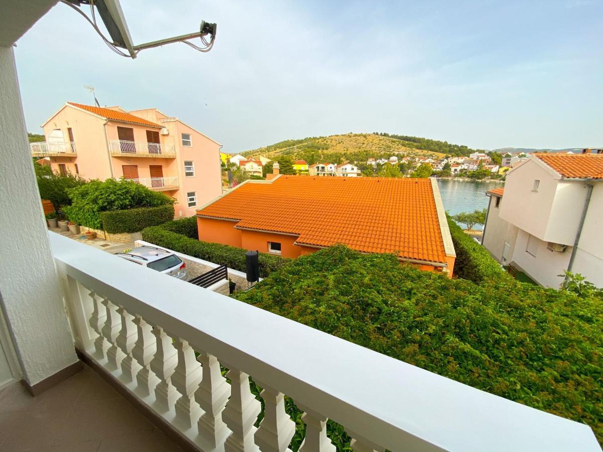 Apartments Pulic Zaboric Bagian luar foto