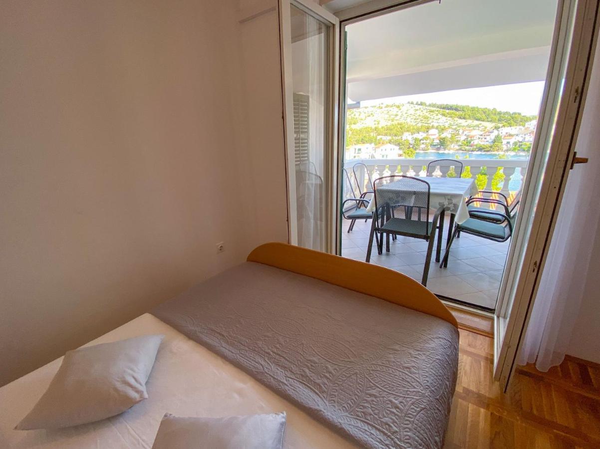 Apartments Pulic Zaboric Bagian luar foto