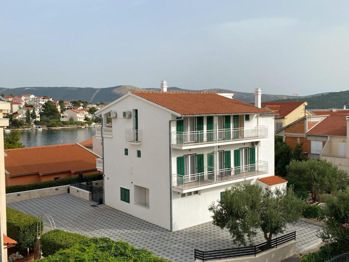 Apartments Pulic Zaboric Bagian luar foto