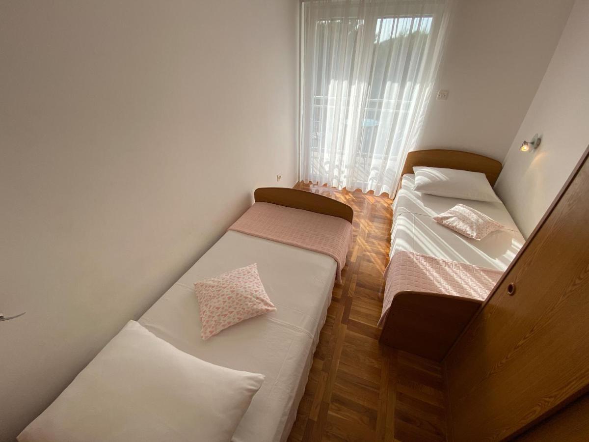Apartments Pulic Zaboric Bagian luar foto