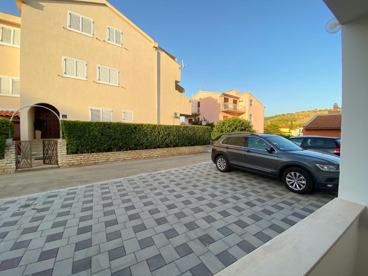 Apartments Pulic Zaboric Bagian luar foto